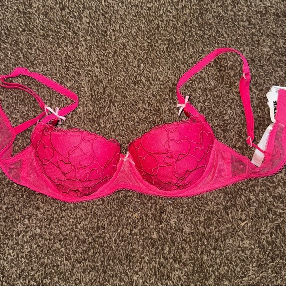 PINK Victoria's Secret Other - PINK Victoria's Secret Pink Heart Lace Bra